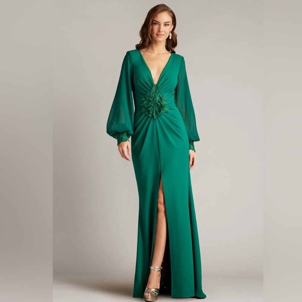 TADASHI SHOJI - SAHANA BISHOP SLEEVE PLUNGE GOWN SMALL